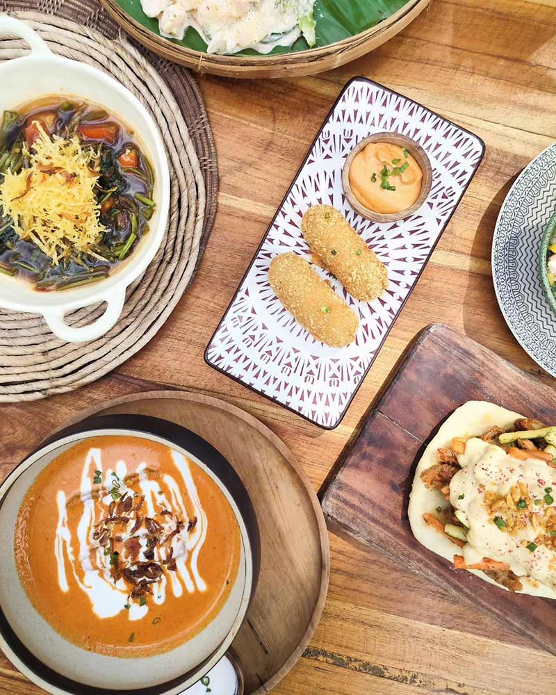 Food from Pituq Café restaurant in Gili Air