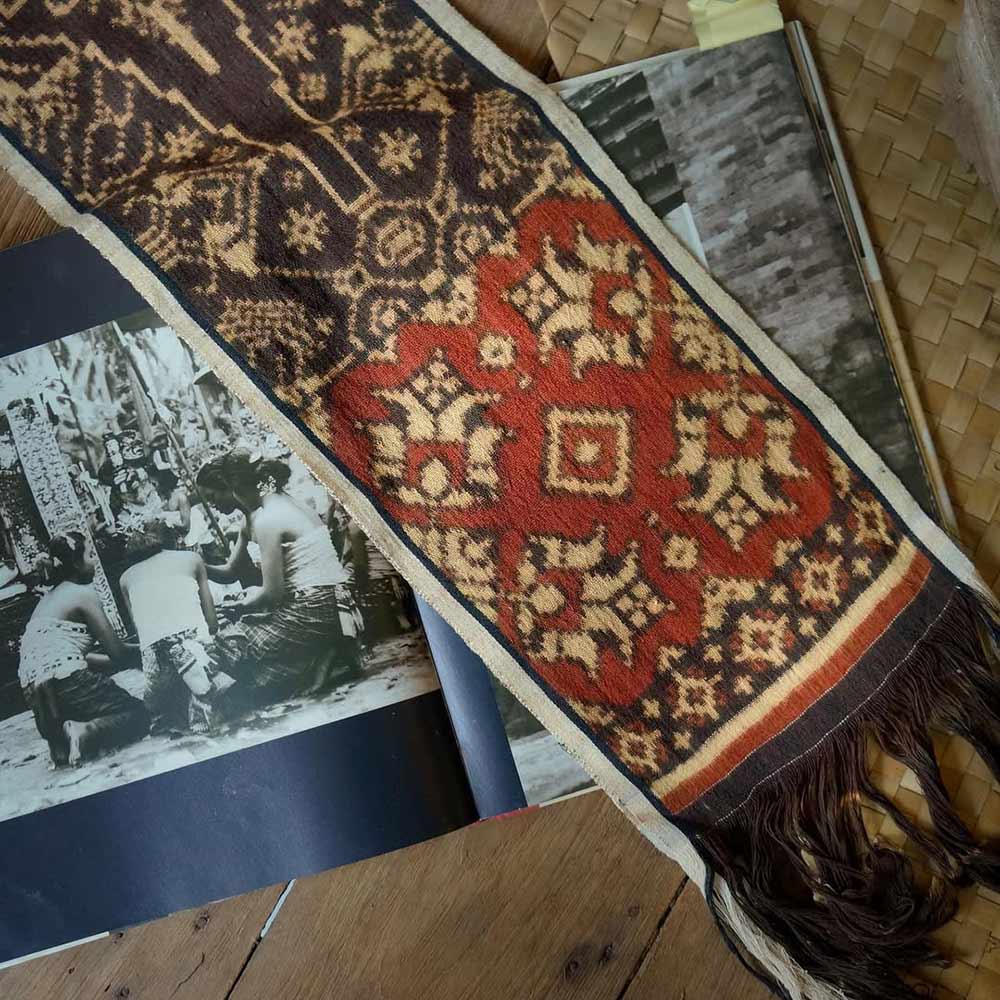 Book about Balinese Batik and Textiles history