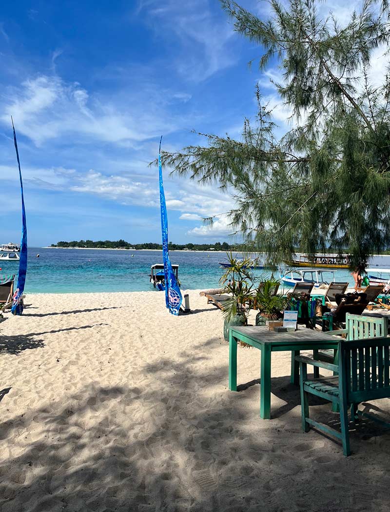 Beachfront Fat Cats Restaurant in Gili Trawangan