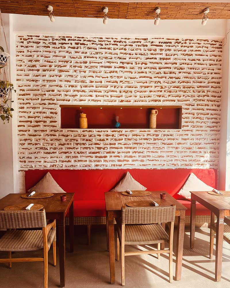 Interior of Francesco’s Pizza in Gili