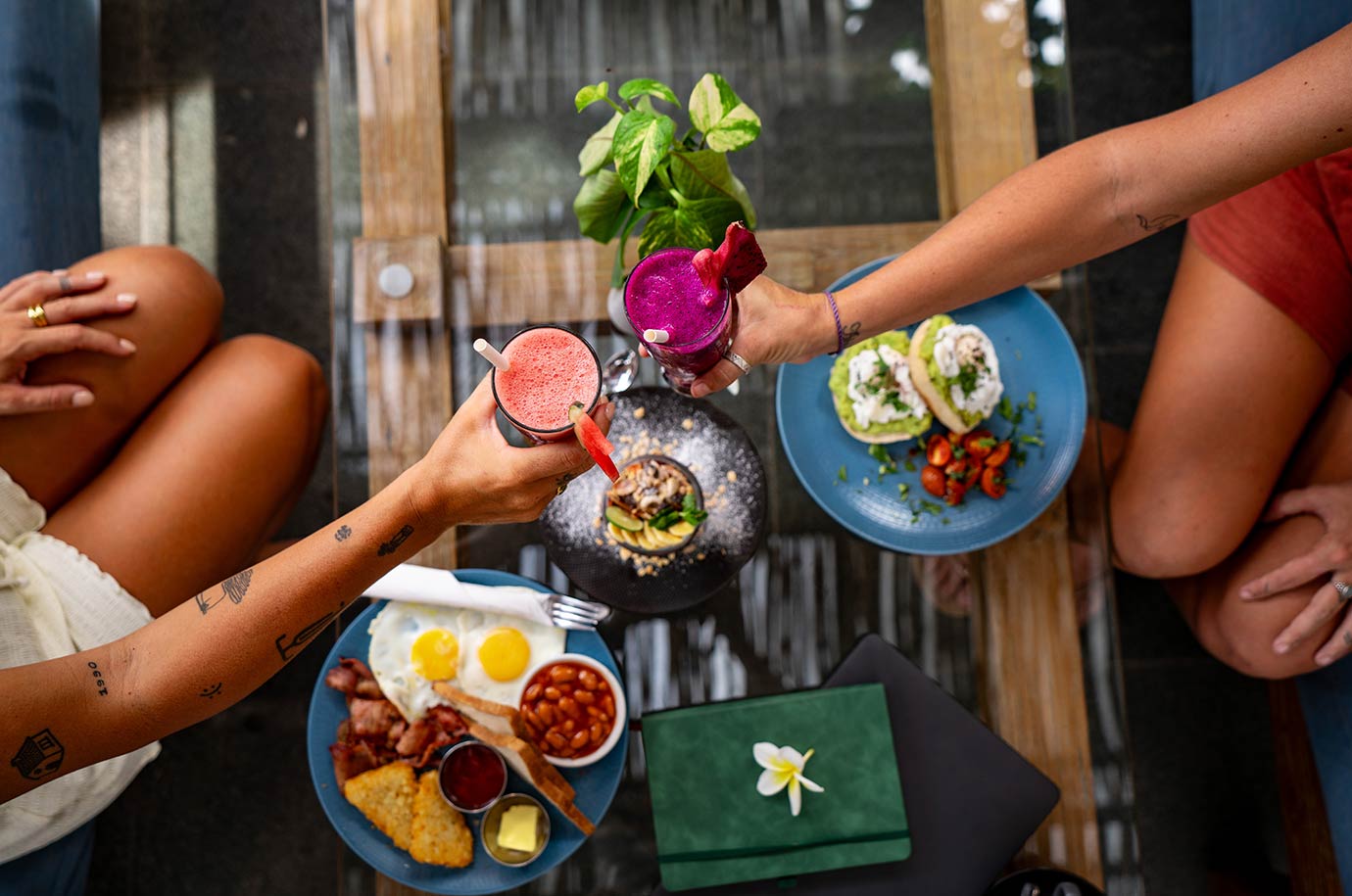 Healthy breakfast with smoothie from Manta Dive Restaurant