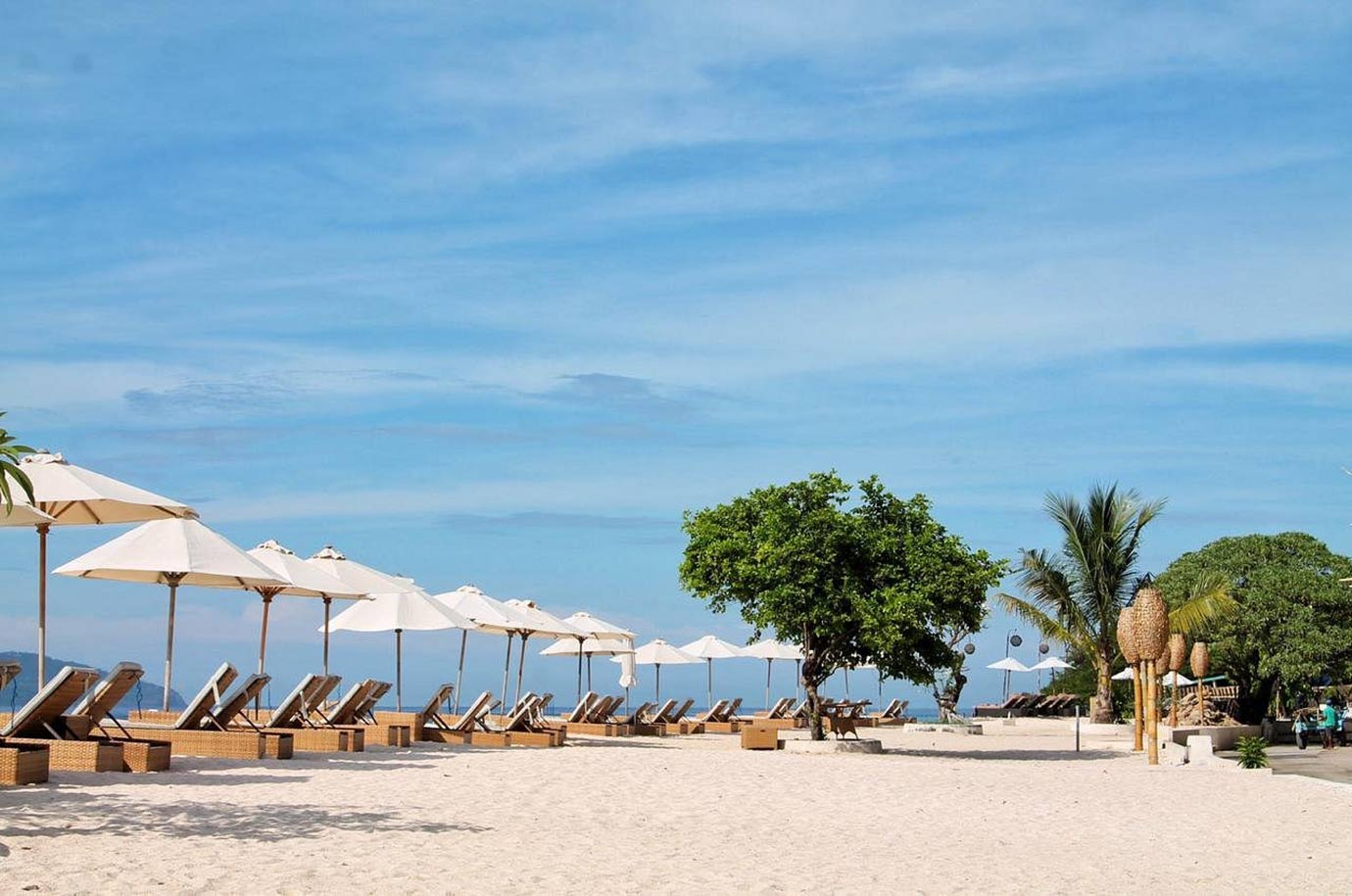 View on the beach from Pearl Beach Lounge