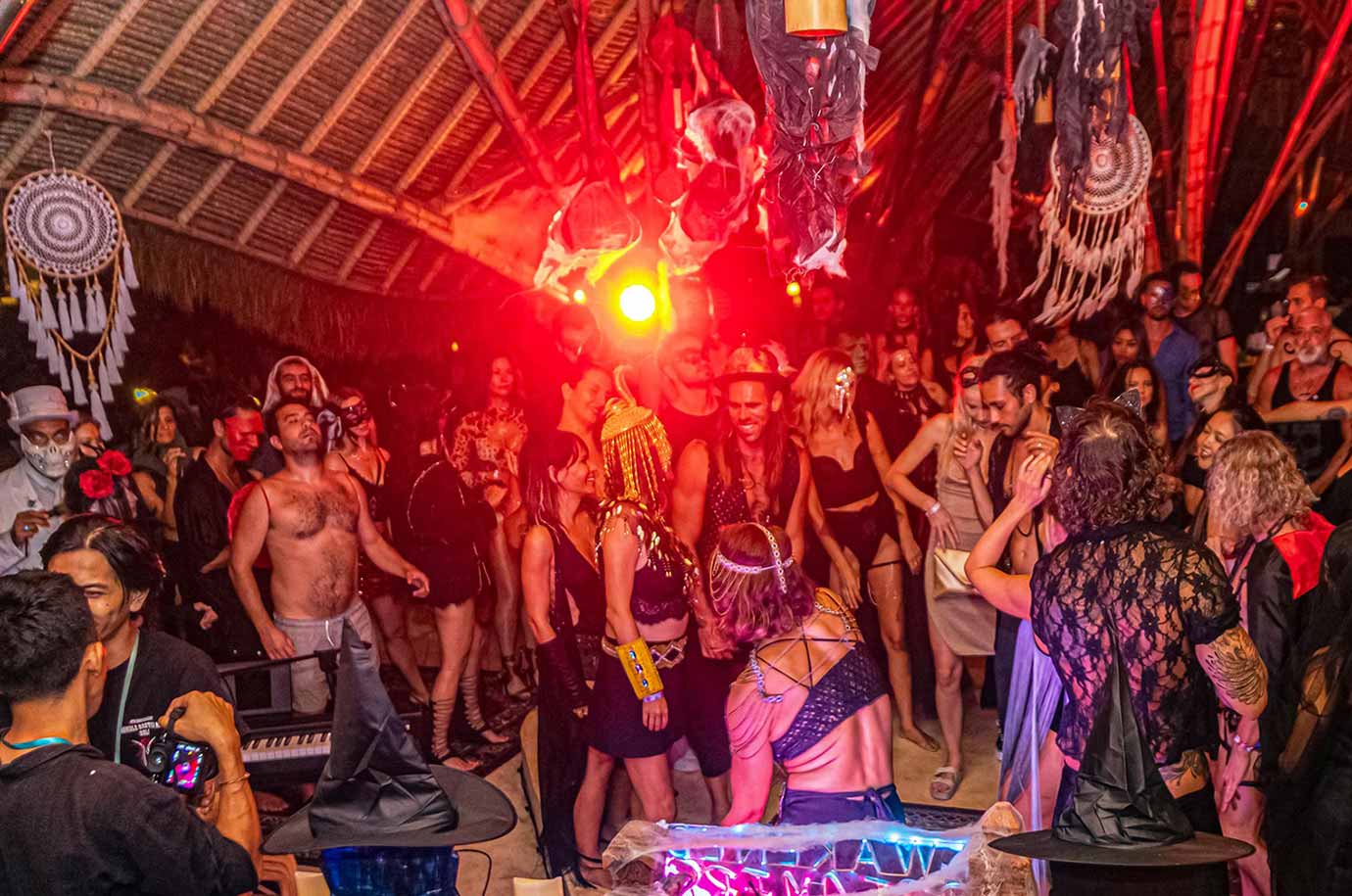 Costume party at Mari Beach Club