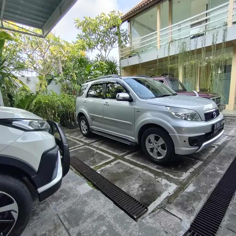 Bali Car Hire - car rental company in Bali