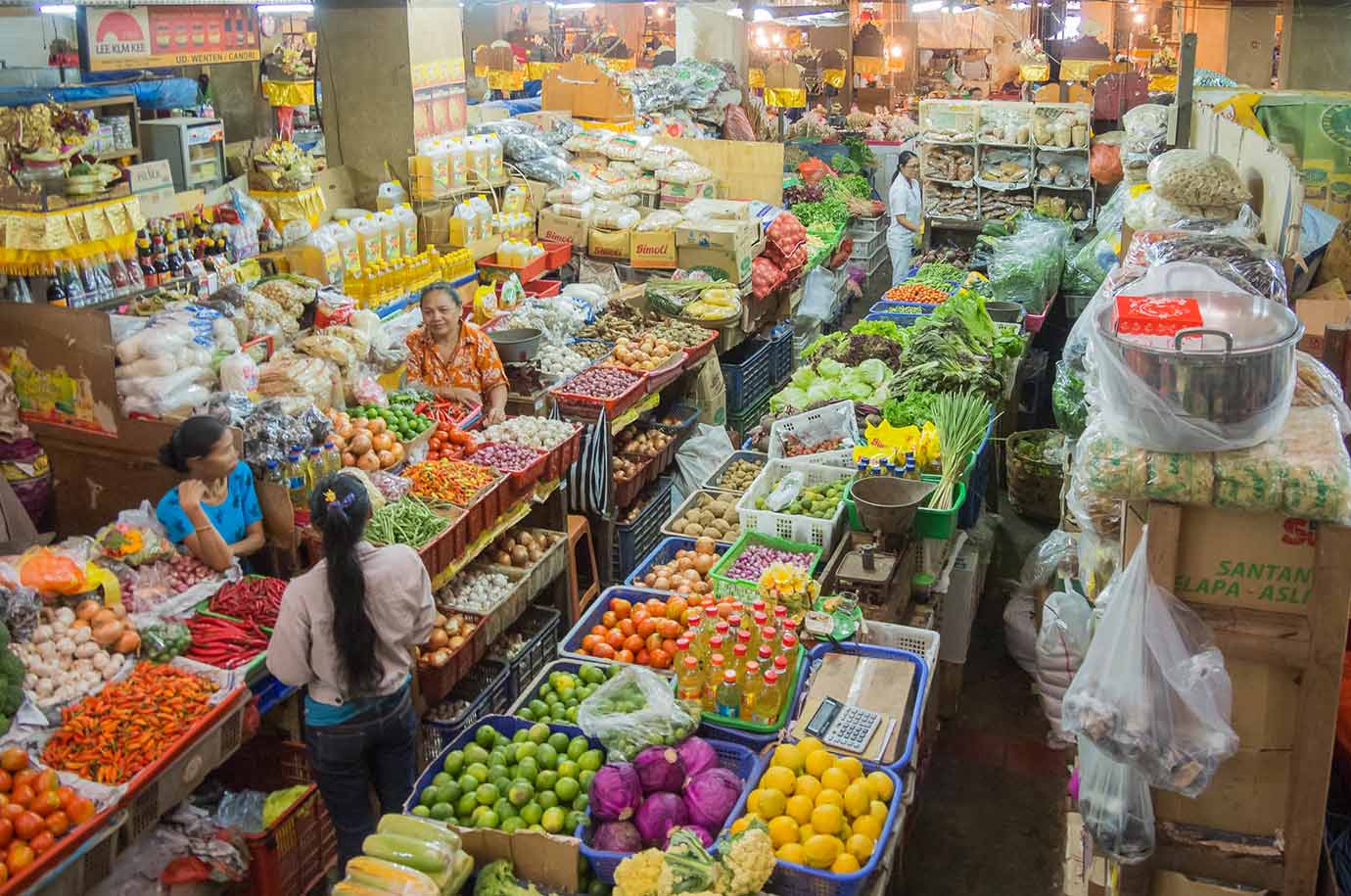 Vegetables and bachelor on Badung Market