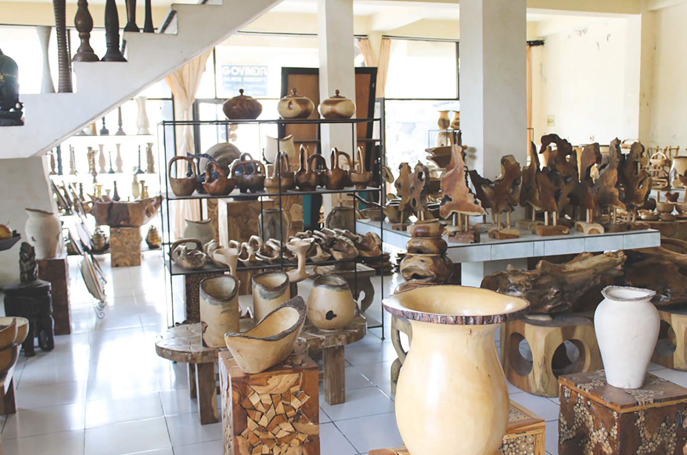 Wooden decor in Tegallalang Handicraft Center