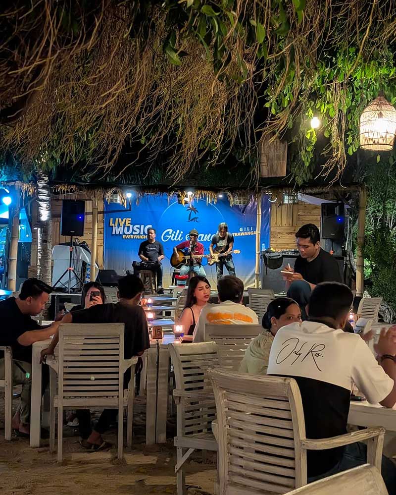 Live music in Sand Bar, Gili Trawangan