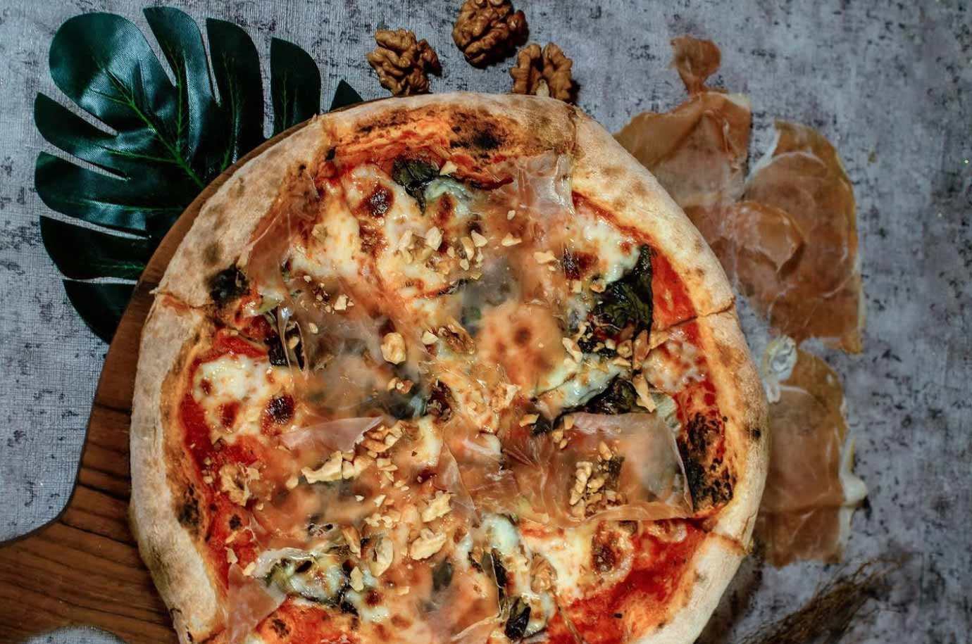 Pizza from Dolce Arancia restaurant in Bali