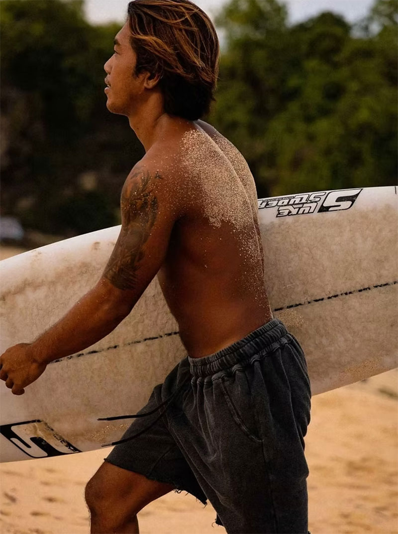 Berawa Surf School - surfer with board