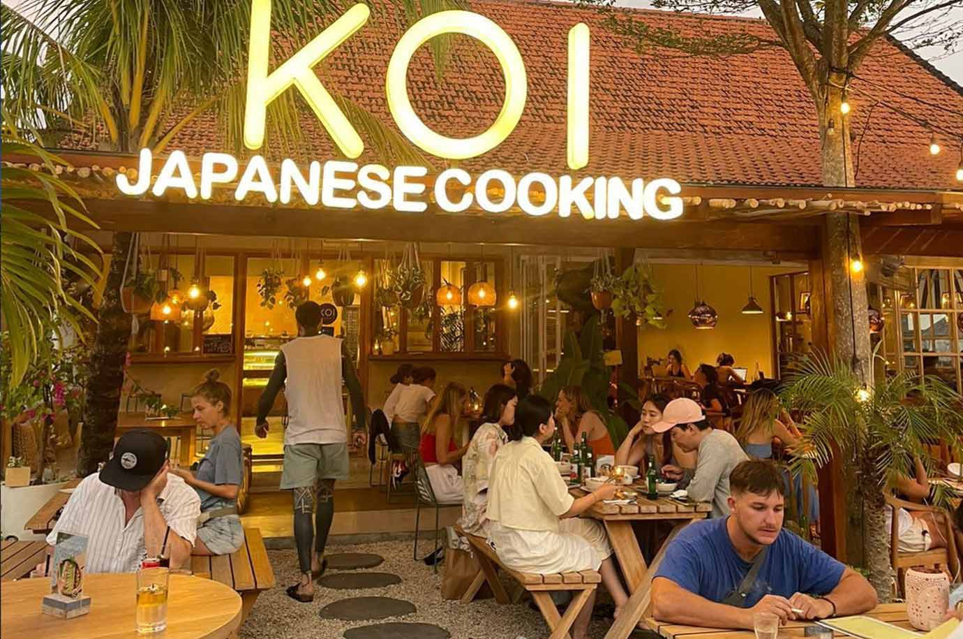 The outdoor seats at KOI Japanese Cooking