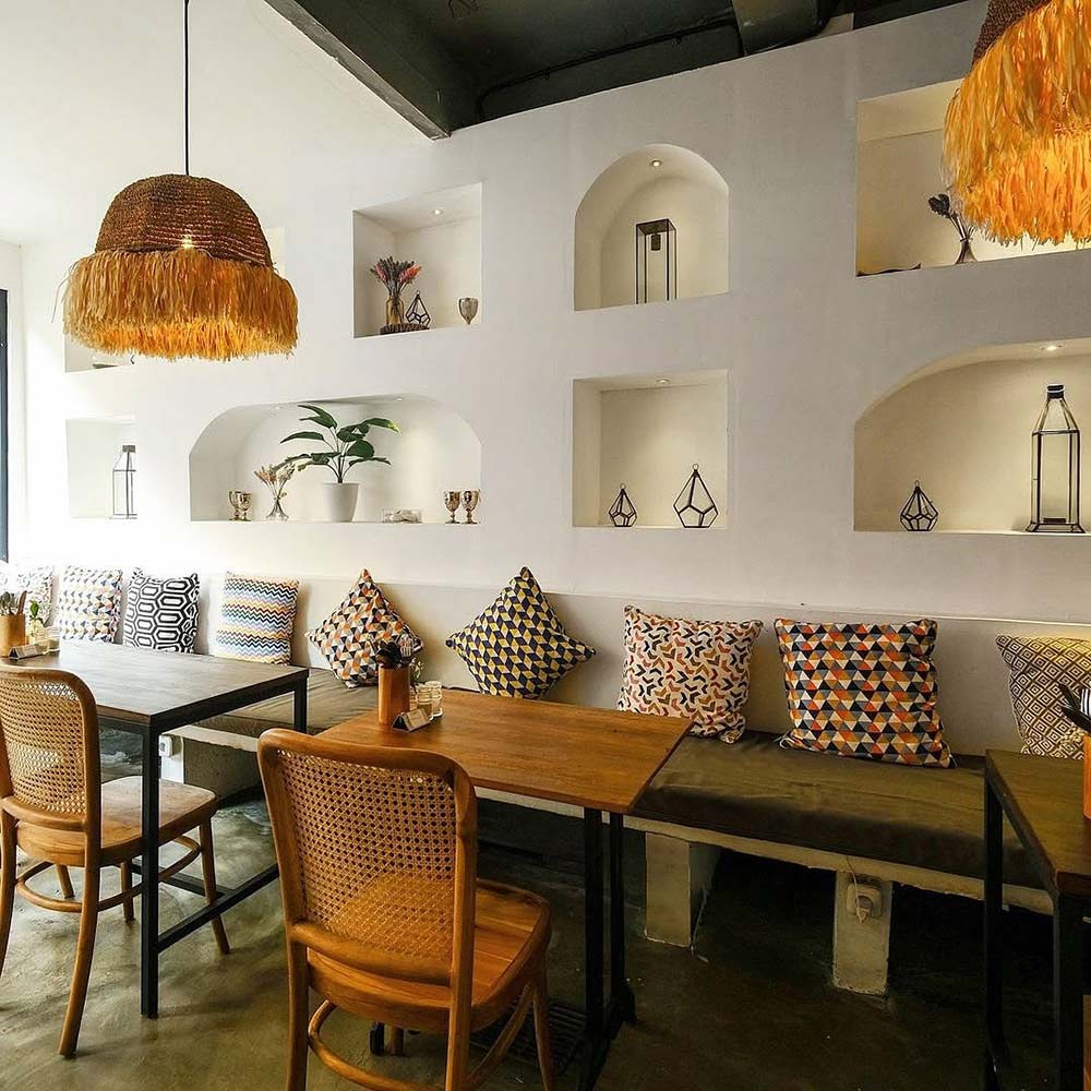 Interior and atmosphere in Benih Cafe