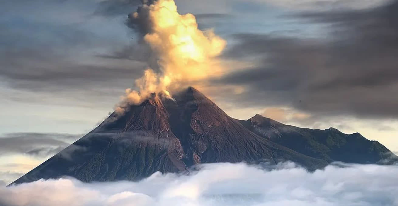 Ultimate Guide to 10 Best Volcanoes in Bali & Neighboring Islands