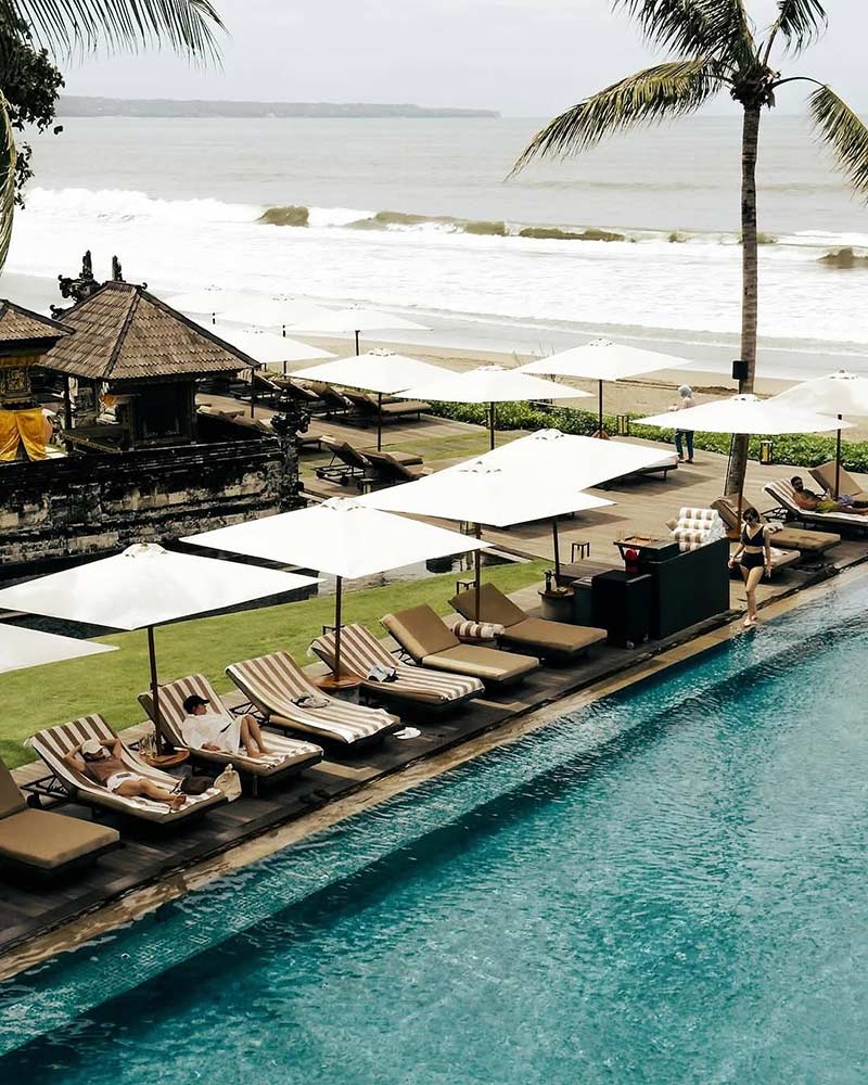 Alila Seminyak - swimming pool and the beach
