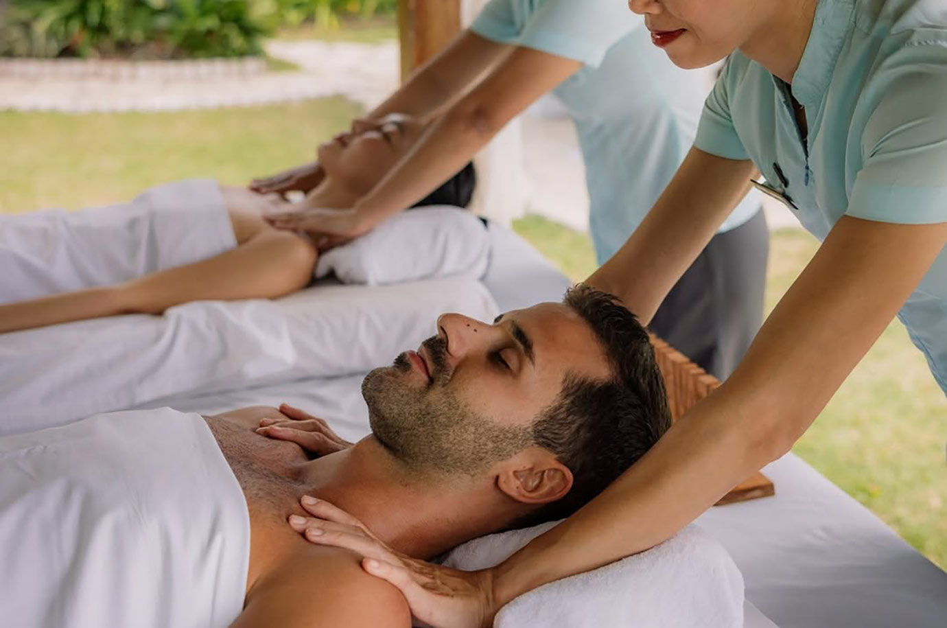 Couple massage in the Heavenly Spa