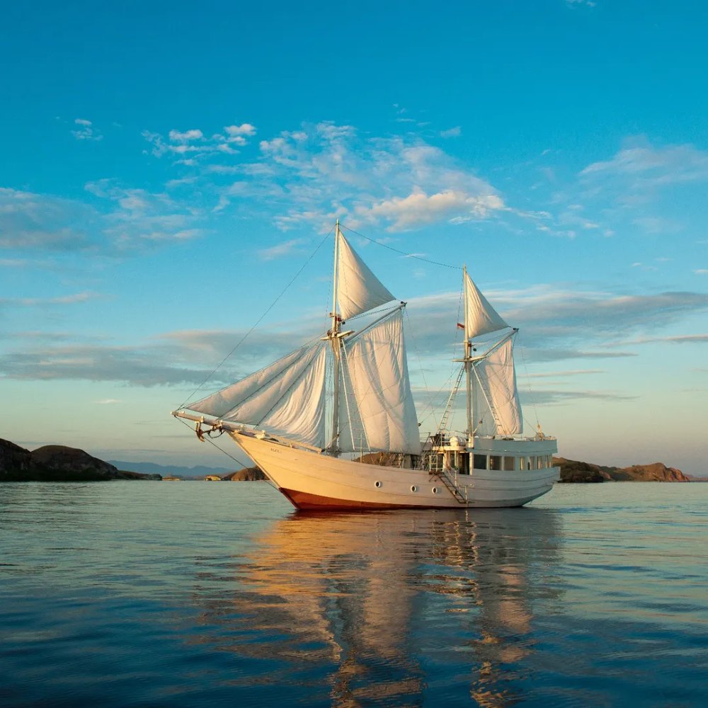 Ship with white sails from Ultimate Bali