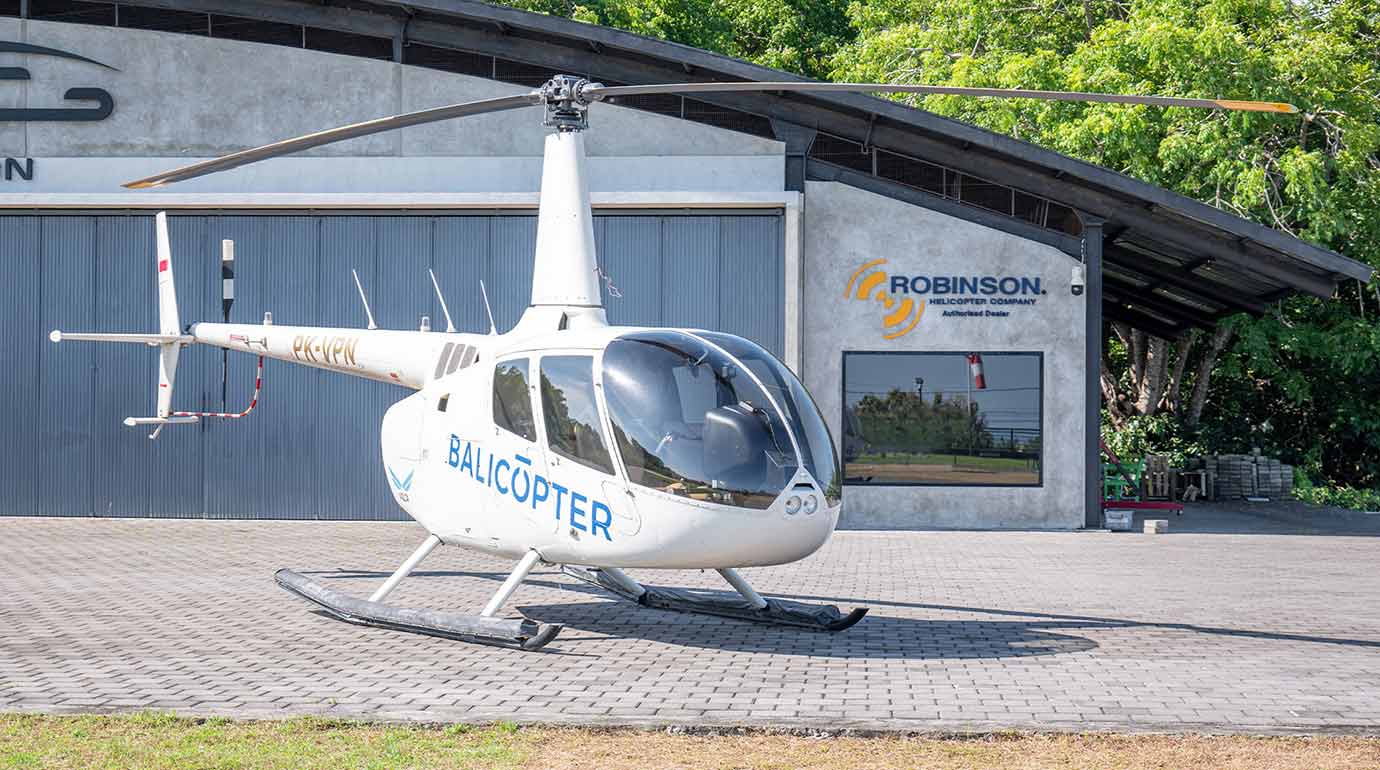 Helicopter on the helipad before the tour