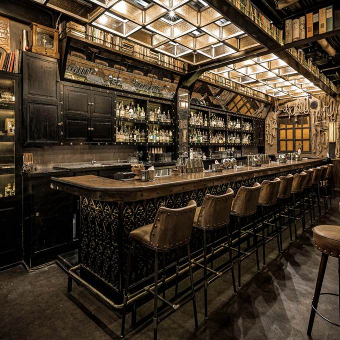 40 Thieves Club Bar - interior