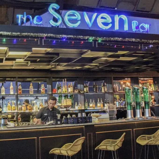 The Seven Rooftop Bar 2