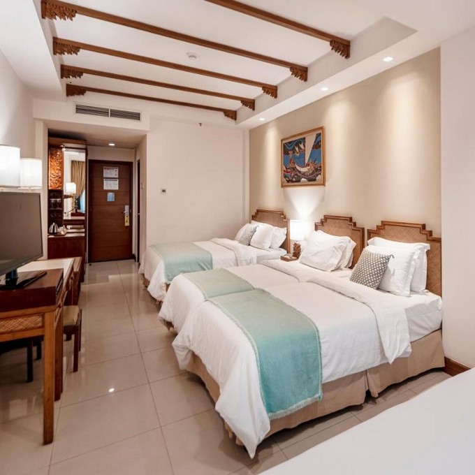 Bali Mandira Beach Resort - bedroom interior