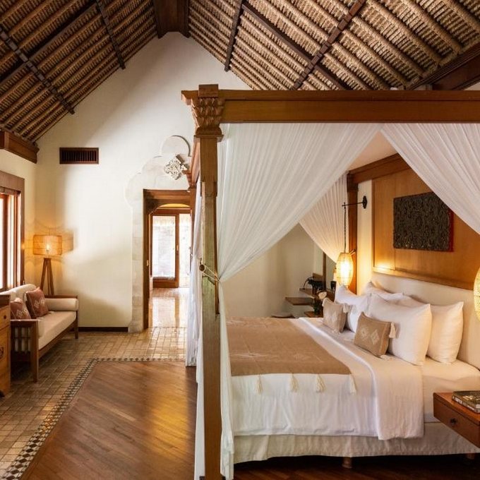 Melia Bali Resort - bedroom interior
