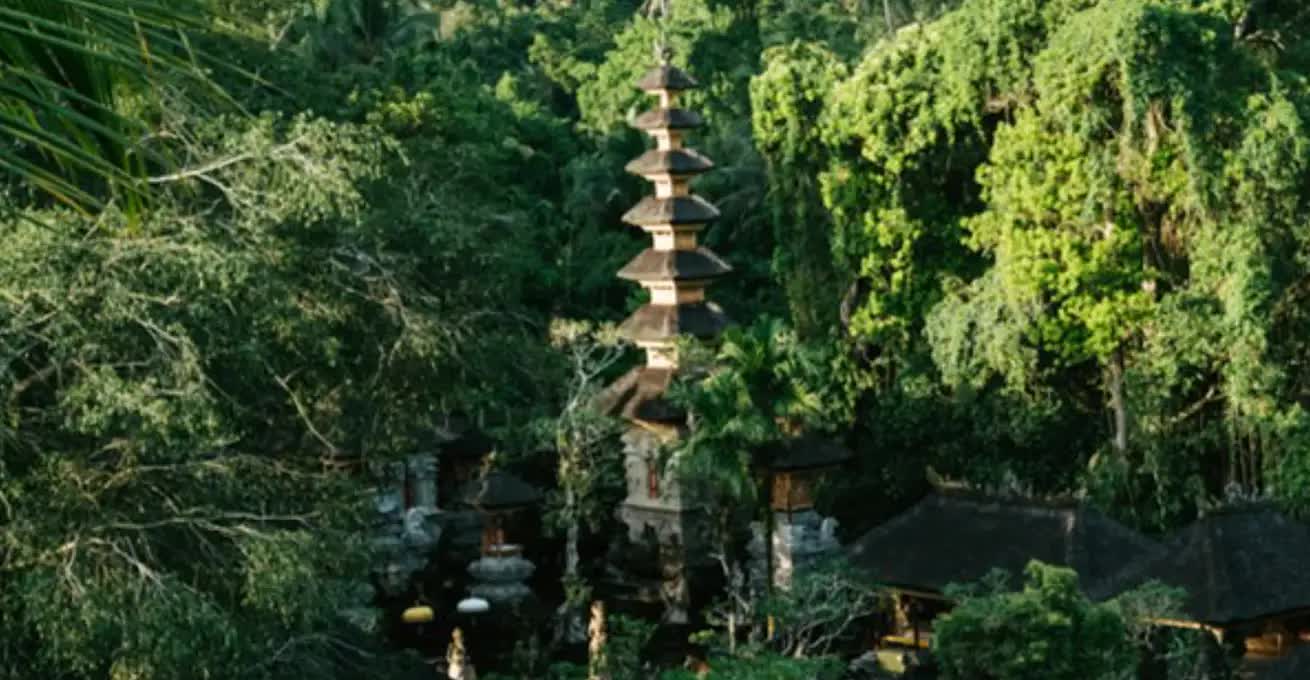 Pura Gunung Lebah temple and the roof of Cantina Rooftop Restaurant & Bar