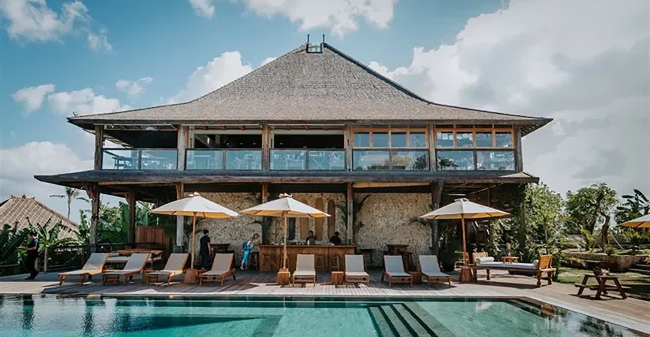 The pool view of restaurant in Uluwatu, Bali