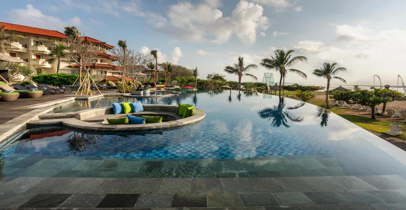 View of the pool and recreation area - Grand Mirage Resort & Thalasso Spa - Bali