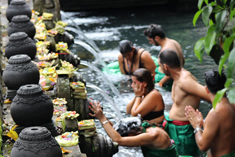 Preview of the Insights about the Purification Ceremony Tradition known as Melukat